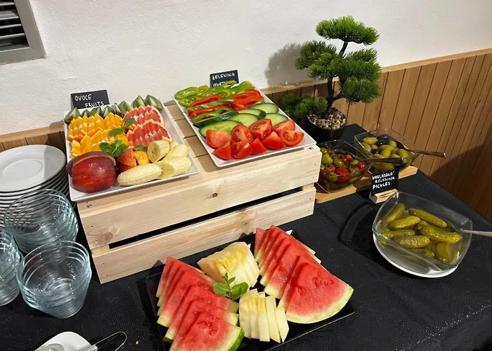 The Golden Wheel Hotel Praga